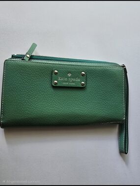 Kate Spade Green Zip-Around Wristlet Wallet